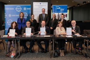 Woman_in_Rail_WEB-001